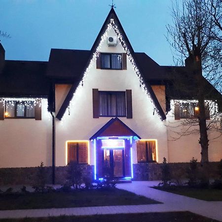 Hotel Yar Харков Екстериор снимка