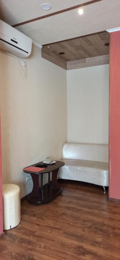 Hotel Yar Харков Екстериор снимка