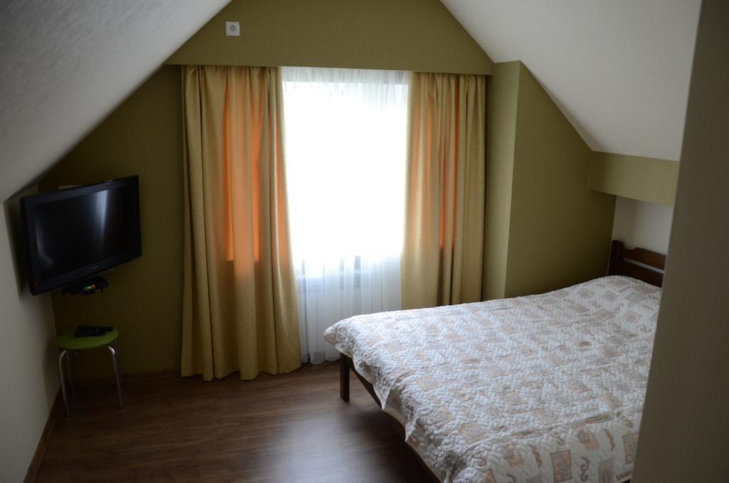 Hotel Yar Харков Стая снимка