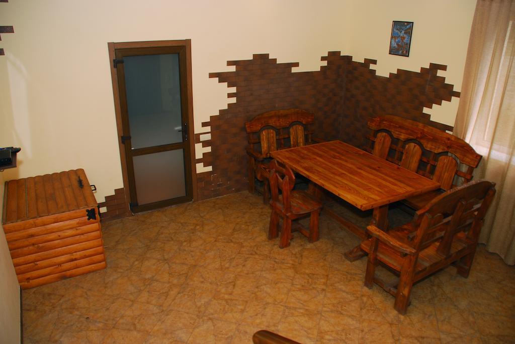 Hotel Yar Харков Екстериор снимка