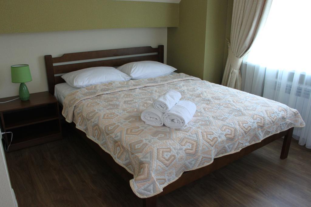 Hotel Yar Харков Стая снимка