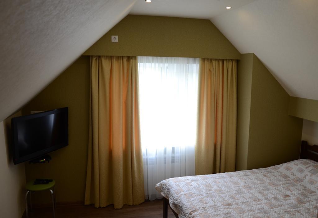 Hotel Yar Харков Стая снимка