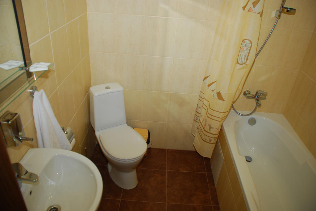 Hotel Yar Харков Стая снимка