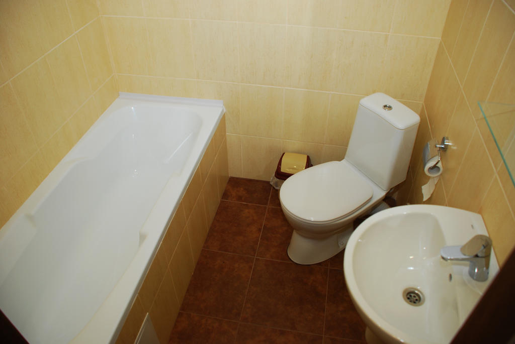 Hotel Yar Харков Стая снимка