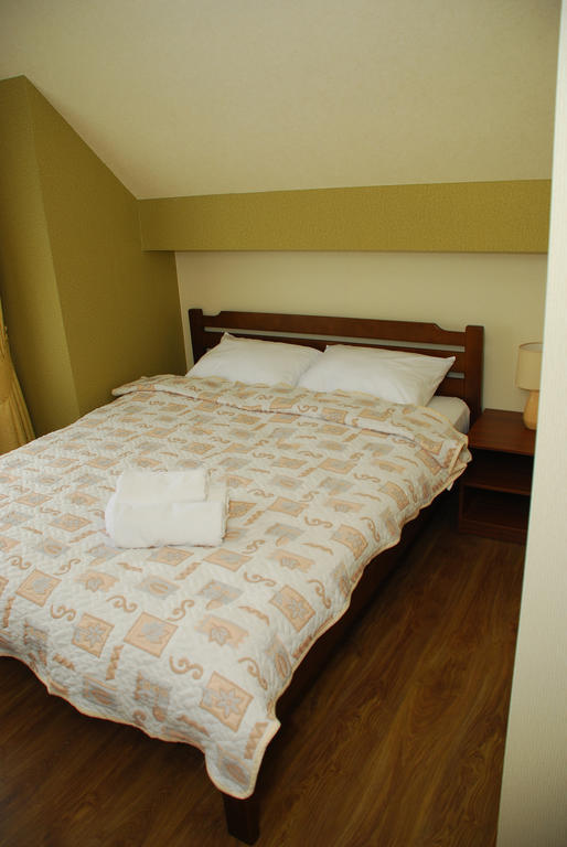 Hotel Yar Харков Екстериор снимка