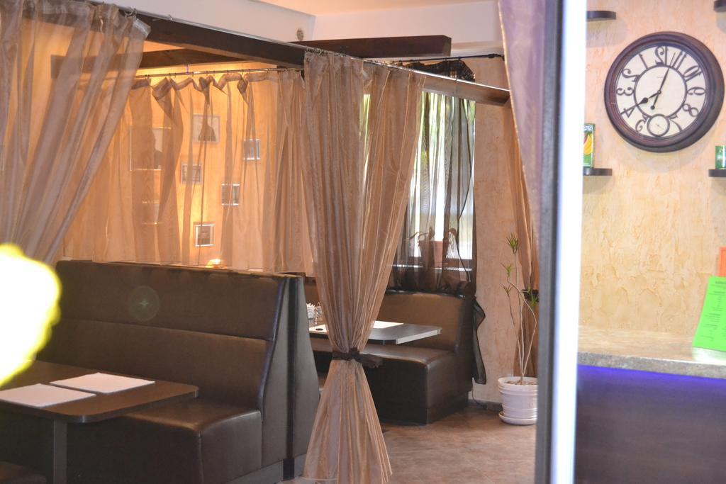 Hotel Yar Харков Екстериор снимка